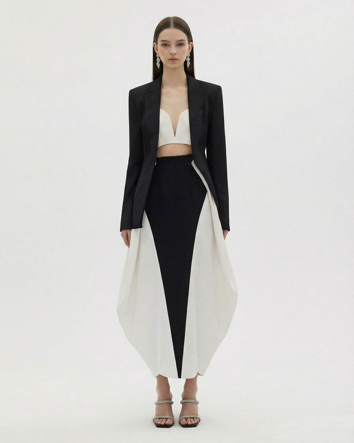 Structured Peak-Lapel Single-Button Blazer - Black